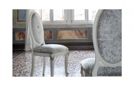 כסא יוקרתי אפור לפינת האוכל