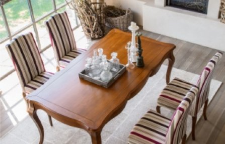 פינת אוכל מעוצבת מעץ מלא