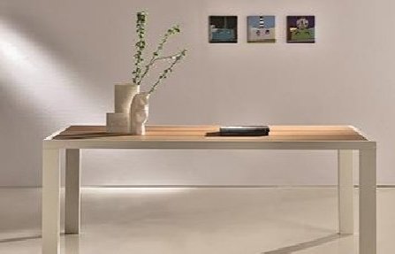 שולחן לבן לסלון